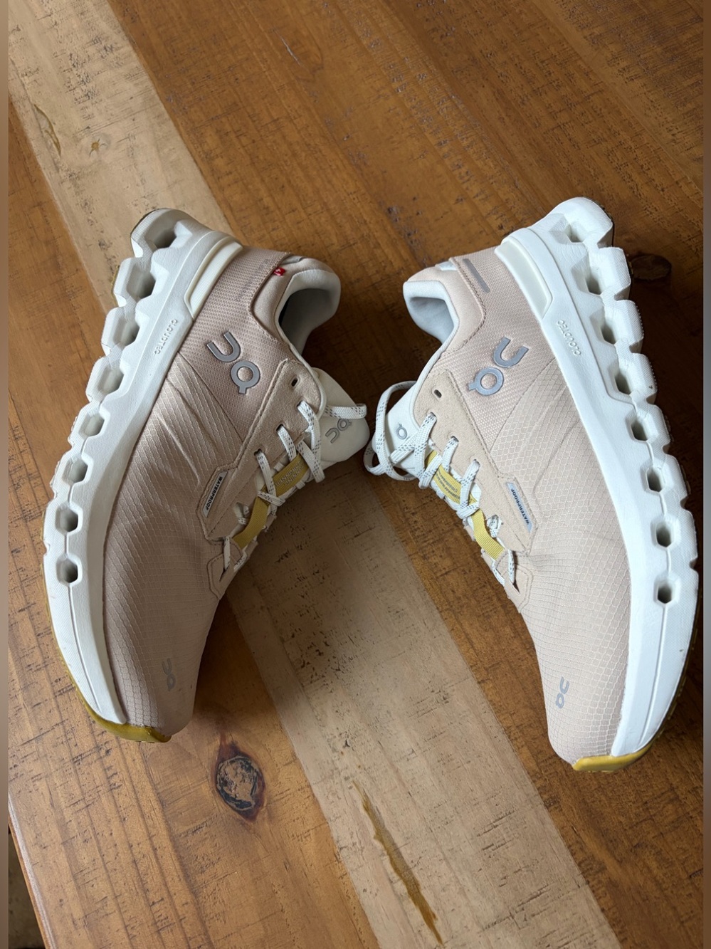 ON Cloudrunner 2 Waterproof, Women’s 7.5 - Picture 4 of 8